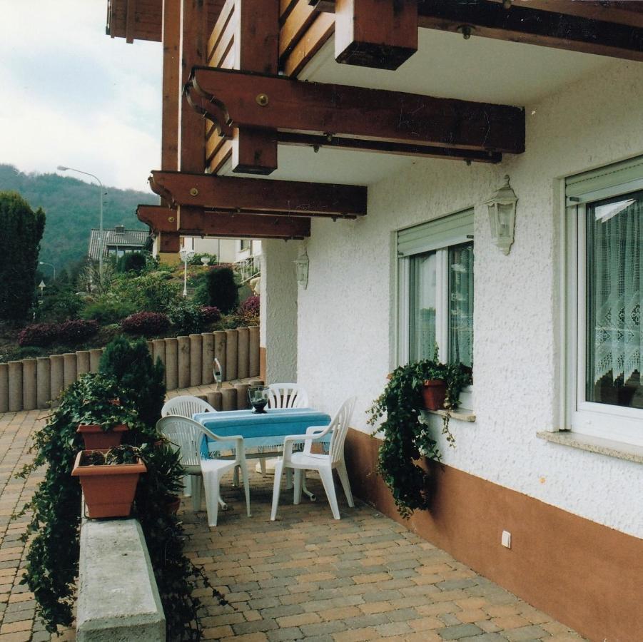 Gaestehaus Hoffmann Dörrenbach Exterior foto